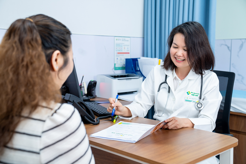 bac-si-tham-kham-viet-my-3.png
