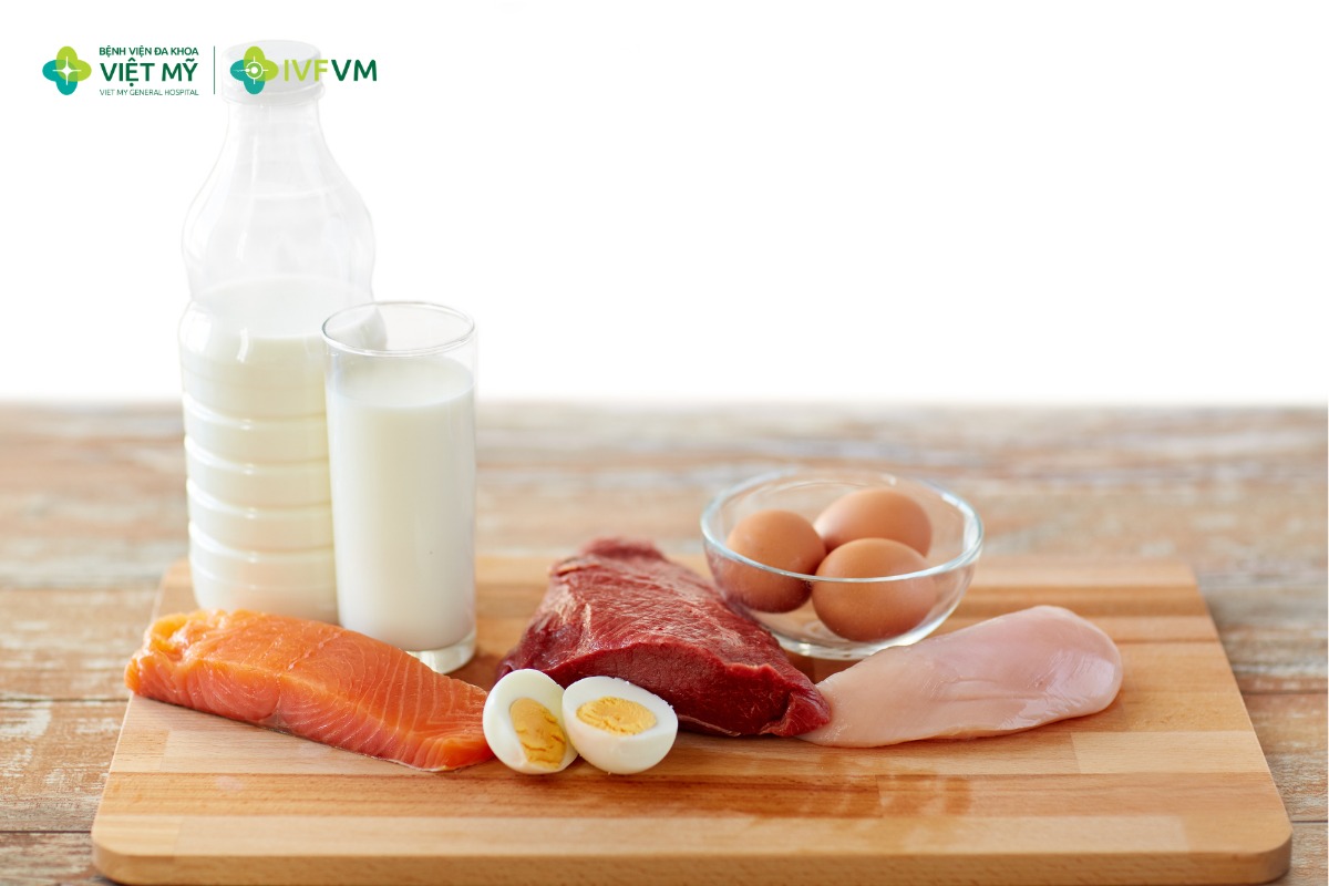Phụ nữ chuẩn bị làm IVF nên bổ sung đa dạng các nguồn protein trong chế độ ăn